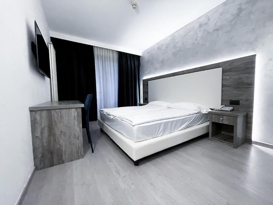 Hotel De Nac 托尔博莱 外观 照片