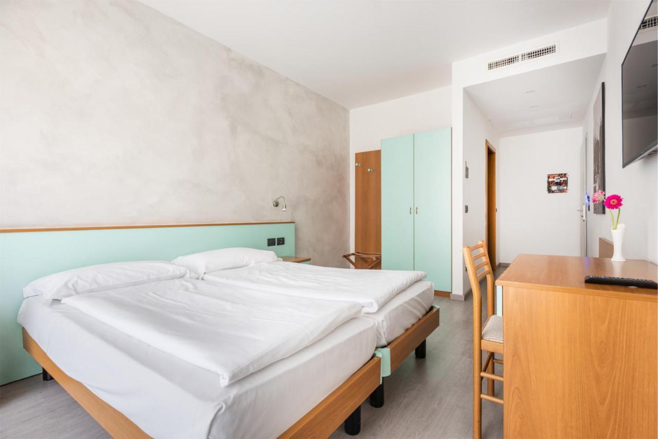 Hotel De Nac 托尔博莱 外观 照片