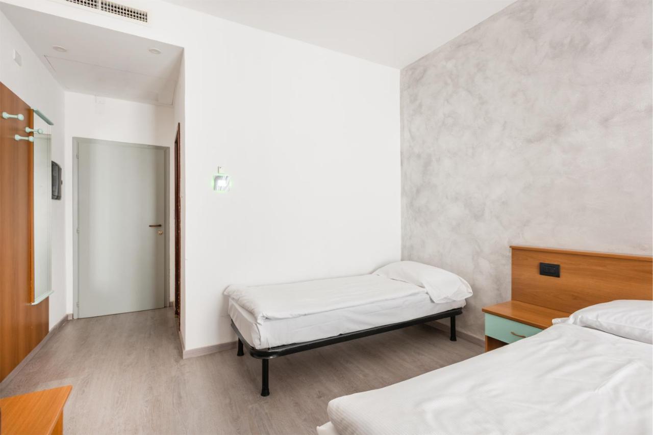 Hotel De Nac 托尔博莱 外观 照片