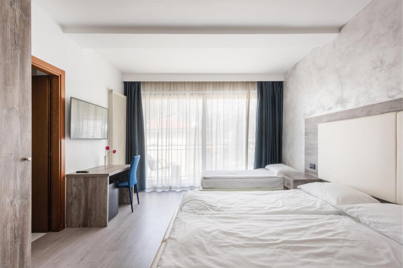 Hotel De Nac 托尔博莱 外观 照片