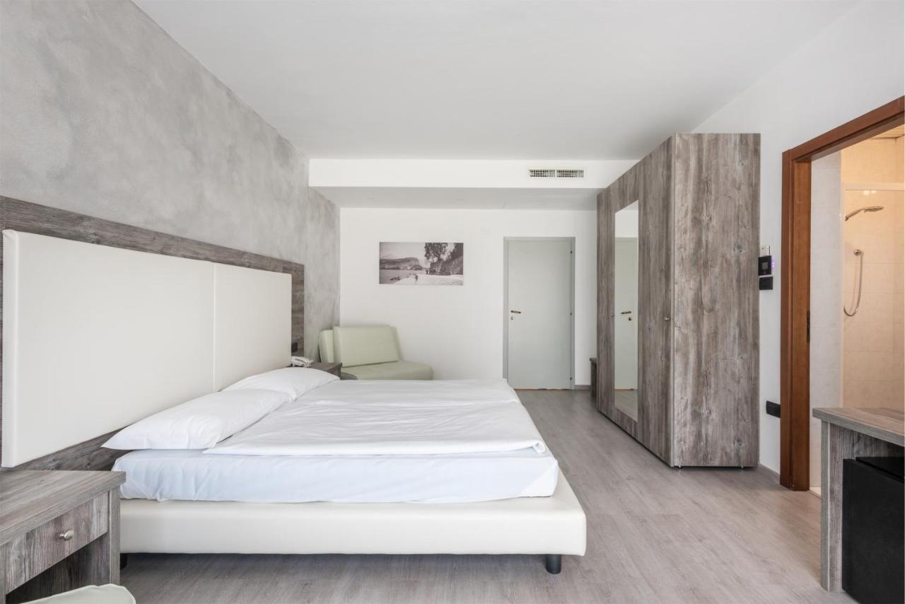 Hotel De Nac 托尔博莱 外观 照片