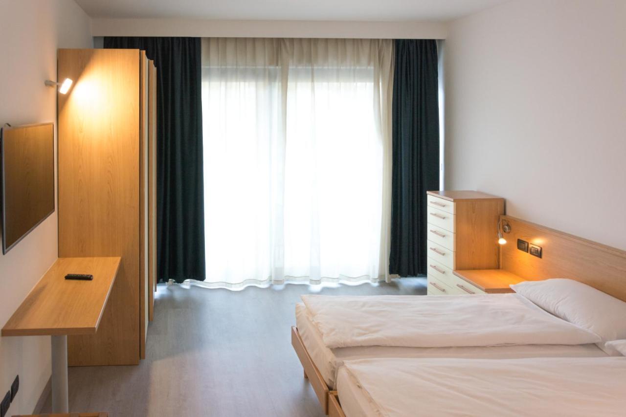 Hotel De Nac 托尔博莱 外观 照片